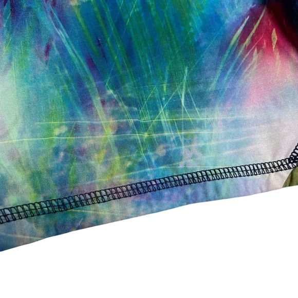 Athleta Tropea Ready Set Multi Watercolor Running Workout Shorts Size Medium - Picture 9 of 12